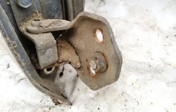 Front door upper hinge