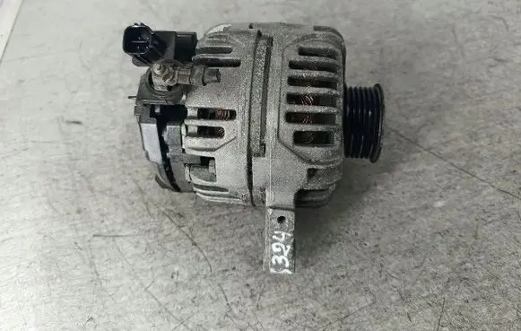 Toyota Avensis T250 Generator/alternator BOSCH