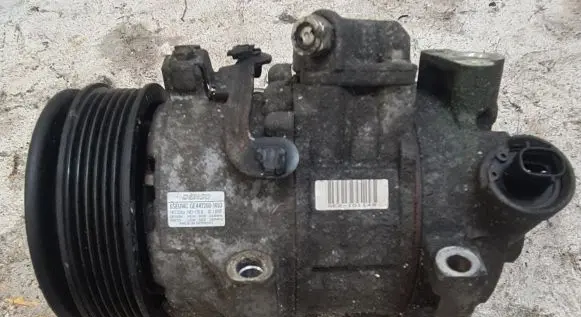 Toyota Auris 150 Air conditioning (A/C) compressor (pump)