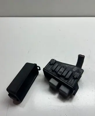 Lexus GS 300 350 430 450H Fuse box set 8266230650 8677