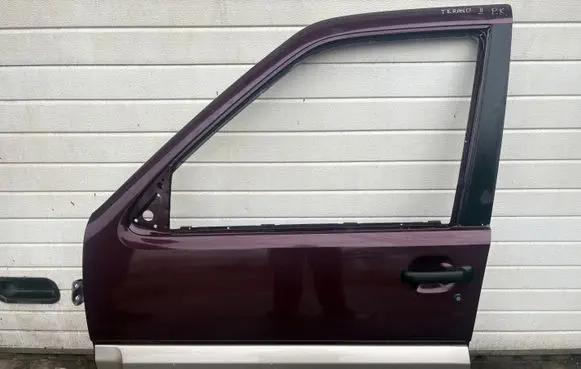 Nissan Terrano Front door 