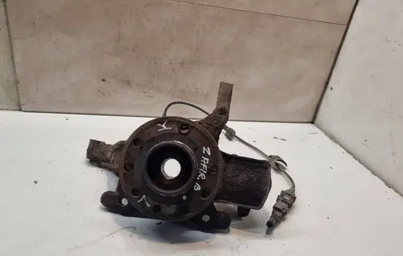 Opel Zafira B Front wheel hub