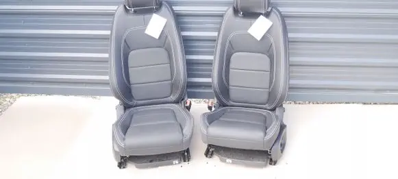 Jaguar E-Pace Interior set X540FOTELEBIAANI