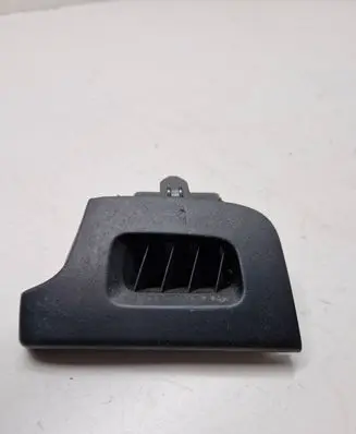 Rear air vent grill