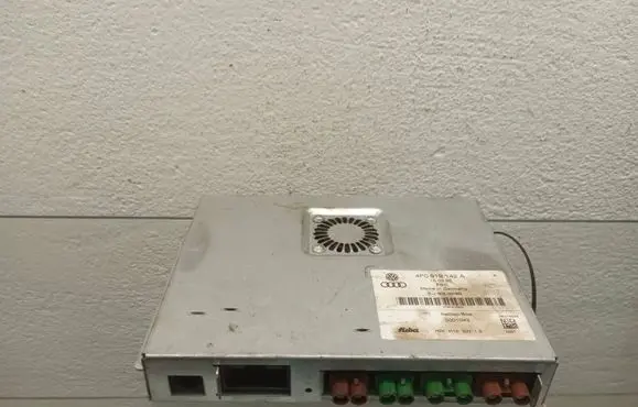 Audi A8 S8 D3 4E Video control module 4F0919142A 0001043 10R021864