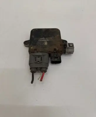 Tesla Model S Coolant fan relay 1G04119700