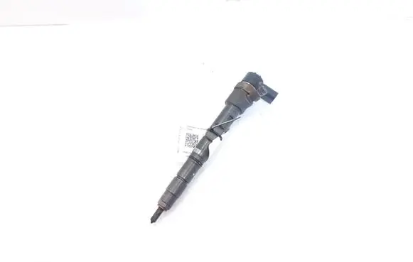 Audi A8 S8 D3 4E Fuel injector 057130277M 0445110158