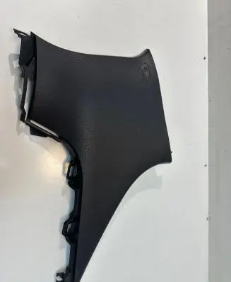 Toyota C-HR I (D)pillar trim (top) 62470F4040 62470F4030