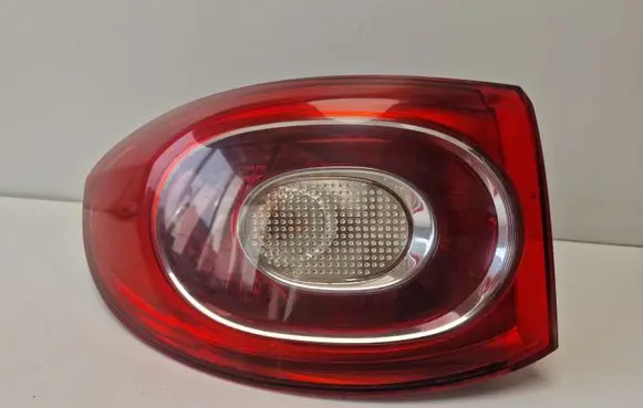 Volkswagen Tiguan Rear/tail lights 5N0945095H