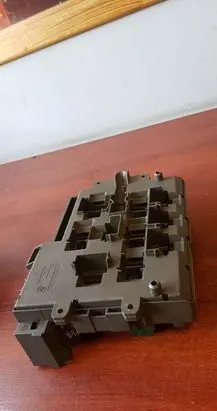 BMW 3 E90 E91 Fuse module 9119446