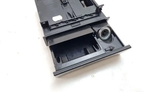 Porsche Cayenne (9PA) Car ashtray 7L5857321B 7L5858329A