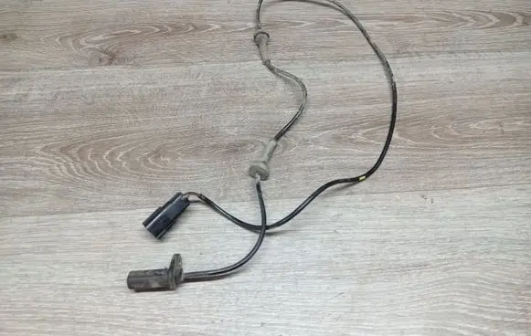 Volvo V70 ABS brake wheel speed sensor 10071160133 9467580