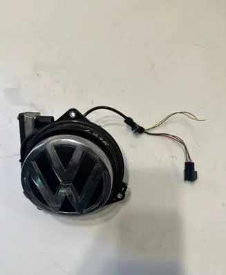 Tailgate opening switch