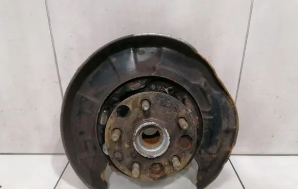 Toyota Supra A80 Rear wheel hub spindle/knuckle 4230130030