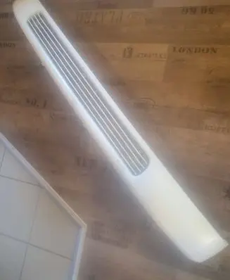 Volkswagen Multivan T4 Front bumper upper radiator grill 7D0853654
