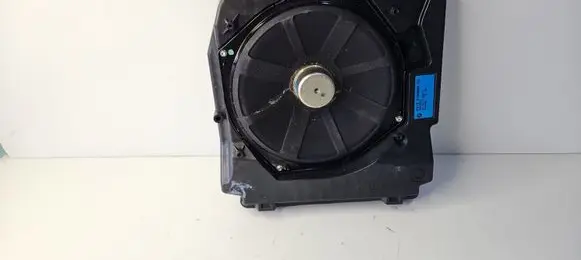 BMW 6 F06 Gran coupe Subwoofer speaker 9169685 4400613H0012