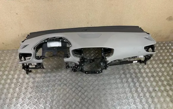 Hyundai Ioniq Dashboard G284591100