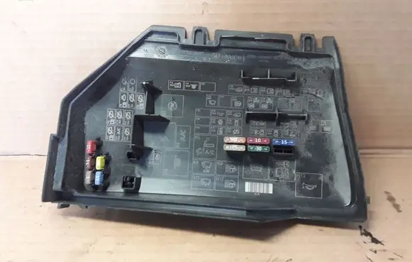 Ford S-MAX Fuse box cover 6G9T14A076SA