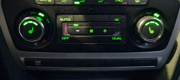 Skoda Octavia Mk2 (1Z) Climate control unit 3T0907044AC