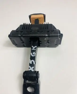BMW X5 E70 Rear door check strap stopper 7141033