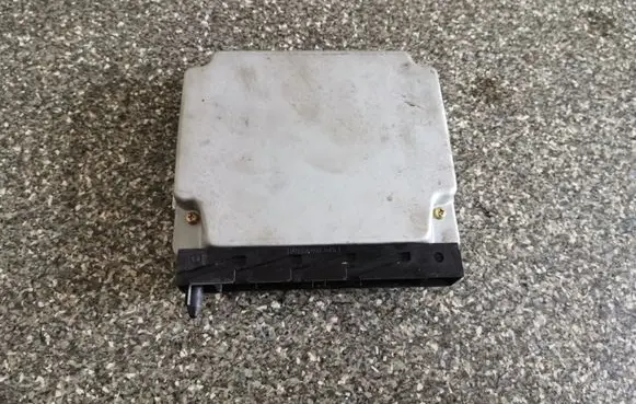 Volvo S60 Engine control unit/module 08627471A