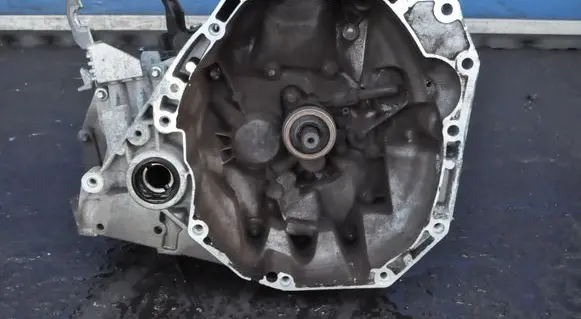 Nissan Juke I F15 Manual 7 speed gearbox JR5339