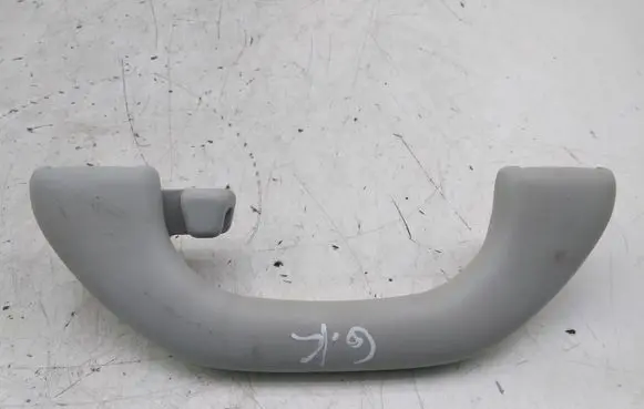 Volkswagen Golf VI Rear interior roof grab handle