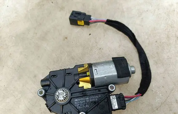 Citroen C5 Sunroof motor/actuator 96577428BJ W70017509 6577428