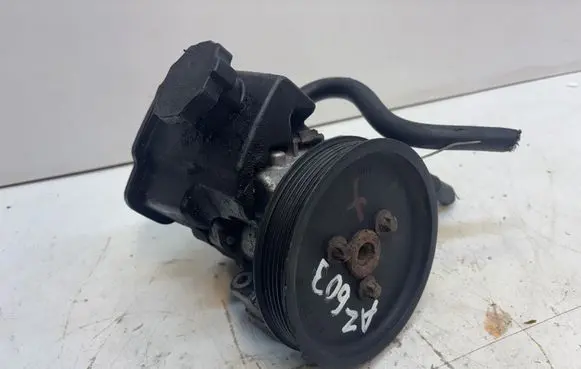 Mercedes-Benz E W211 Power steering pump A6112300115