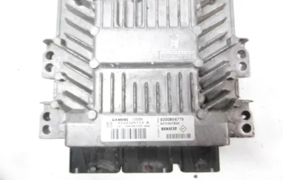 Renault Megane II Engine control unit/module ECU 8200804775