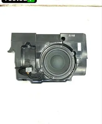 Porsche Macan (95B) Subwoofer speaker 95B035481