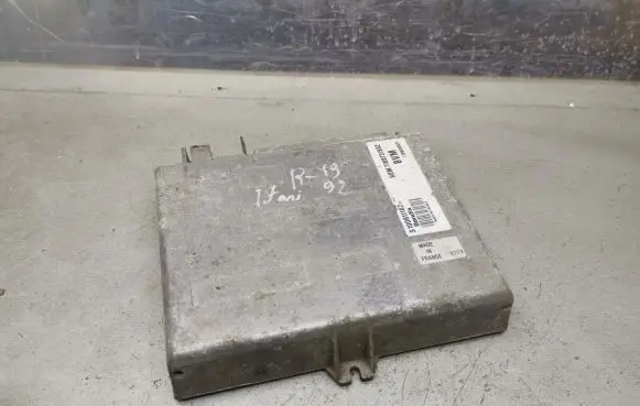 Renault 19 Engine control unit/module 7700731802 7700859511 S100811102D