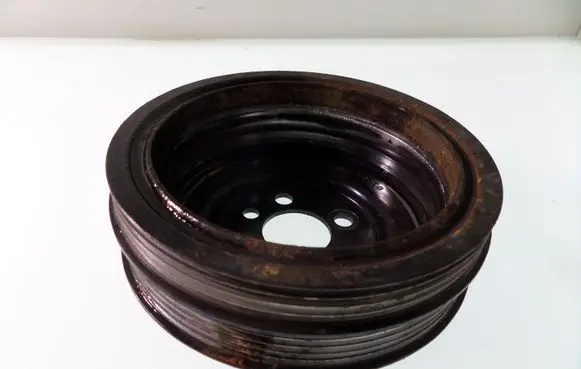 Skoda Superb B5 (3U) Crankshaft pulley 03G105243B