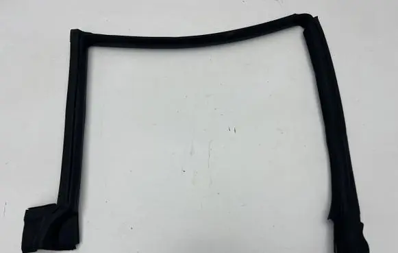 Ford Bronco Front door rubber seal M2DB-S21596-AG