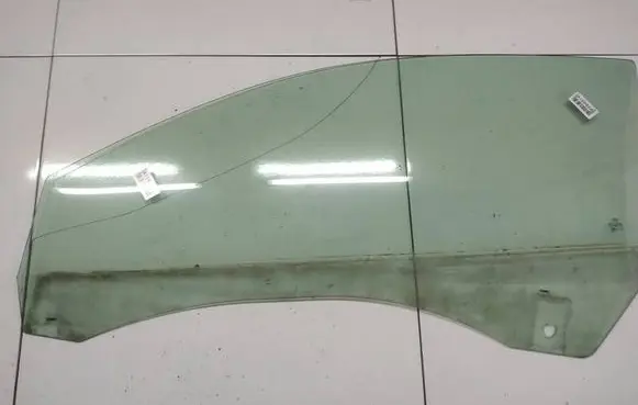 Audi A5 8T 8F Front door window glass four-door as2