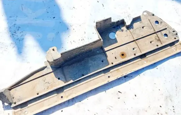 Toyota RAV 4 (XA30) Engine splash shield/under tray 5081942010