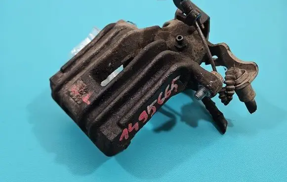 Rear brake caliper