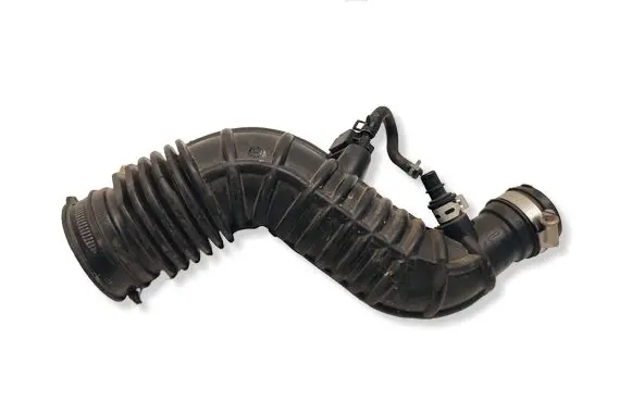 Nissan Qashqai Intercooler hose/pipe 70134303 8200603558
