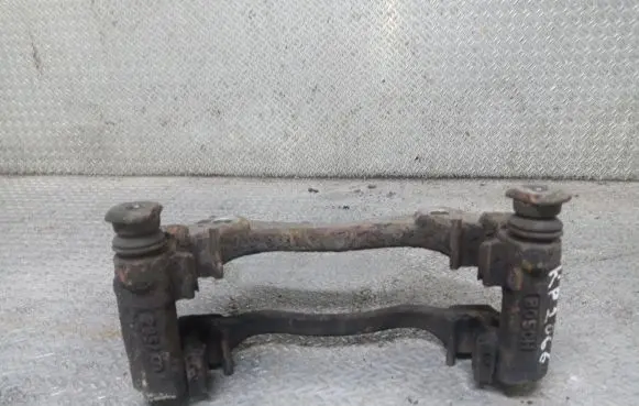 Toyota Corolla Verso AR10 Front Brake Caliper Pad/Carrier 