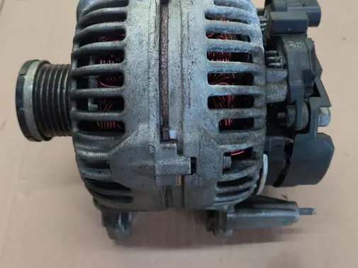 Volkswagen Jetta VI Generator/alternator