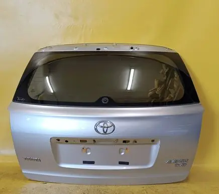 Toyota Avensis T250 Tailgate/trunk/boot lid 