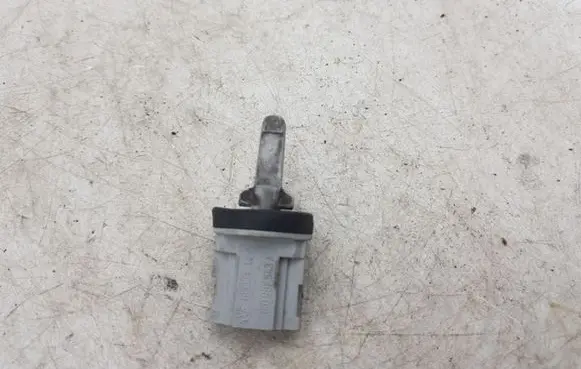 Volkswagen Touareg I Interior temperature sensor 1K0907543A