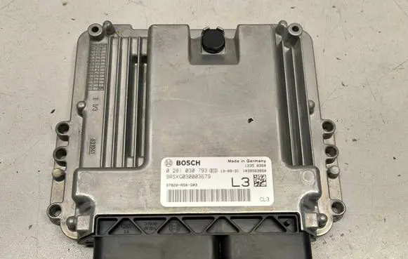 Honda CR-V Engine control unit/module 0281030793 37820RSXG03