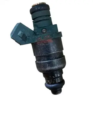 Audi A4 S4 B7 8E 8H Fuel injector 037906031AA