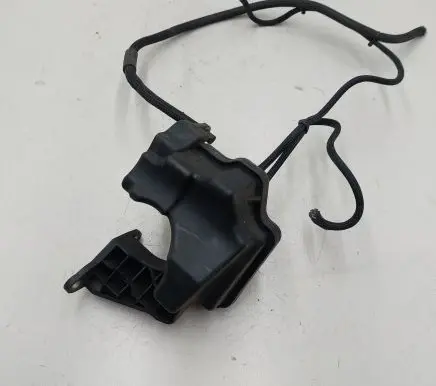 Vacuum air tank