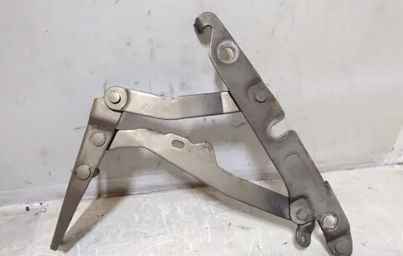 Audi A6 S6 C6 4F Tailgate/trunk/boot hinge