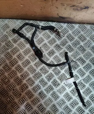 Opel Vivaro Fuel line pipe 0445130193