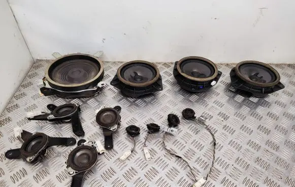 Lexus IS 220D-250-350 Audio system kit 8616053210 8616053300 8616053280