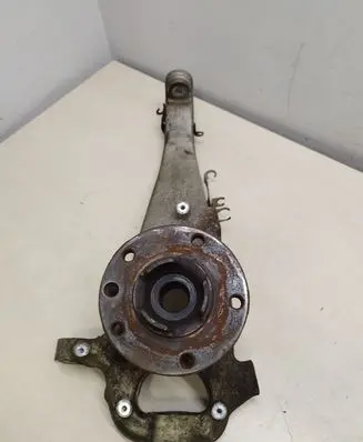 Volkswagen Touareg II Front wheel hub spindle knuckle 7P0407246A