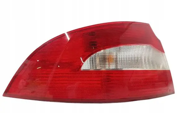 Skoda Superb B6 (3T) Rear/tail lights
